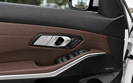 BMW 3 серия, 2022 год, 2 999 000 рублей, 10 фотография