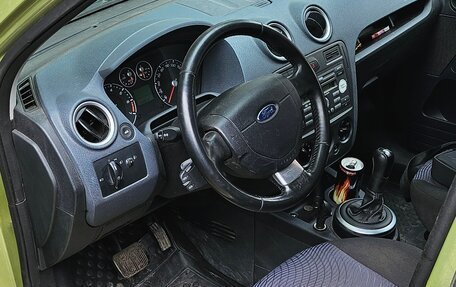Ford Fusion I, 2006 год, 250 000 рублей, 7 фотография