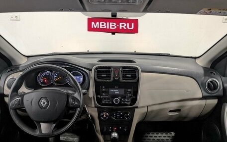 Renault Logan II, 2017 год, 860 000 рублей, 13 фотография