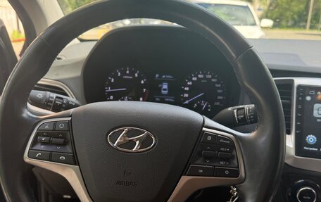 Hyundai Solaris II рестайлинг, 2019 год, 1 250 000 рублей, 11 фотография