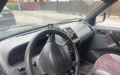 Nissan Terrano II рестайлинг, 1998 год, 300 000 рублей, 4 фотография