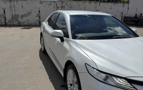 Toyota Camry, 2019 год, 3 090 000 рублей, 13 фотография