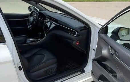 Toyota Camry, 2019 год, 3 090 000 рублей, 17 фотография