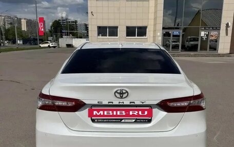 Toyota Camry, 2019 год, 3 090 000 рублей, 10 фотография