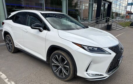 Lexus RX IV рестайлинг, 2019 год, 5 199 999 рублей, 6 фотография