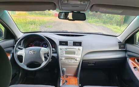 Toyota Camry, 2009 год, 1 180 000 рублей, 18 фотография