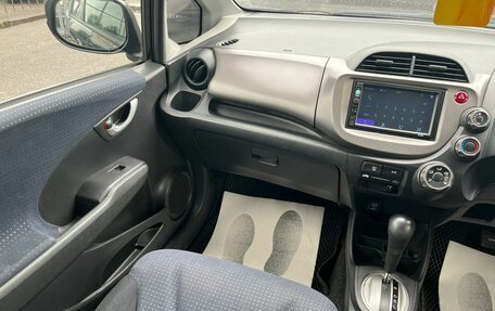 Honda Fit III, 2009 год, 739 000 рублей, 16 фотография