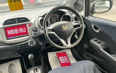 Honda Fit III, 2009 год, 739 000 рублей, 17 фотография