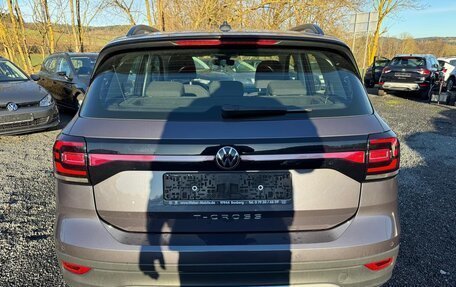 Volkswagen T-Cross I, 2023 год, 2 385 000 рублей, 4 фотография