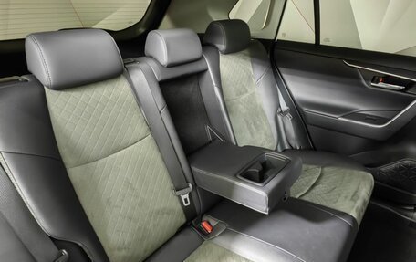 Toyota RAV4, 2023 год, 3 760 000 рублей, 17 фотография