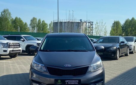 KIA Rio III рестайлинг, 2015 год, 990 000 рублей, 2 фотография