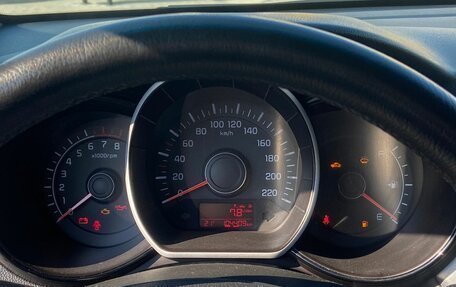 KIA Rio III рестайлинг, 2015 год, 990 000 рублей, 11 фотография