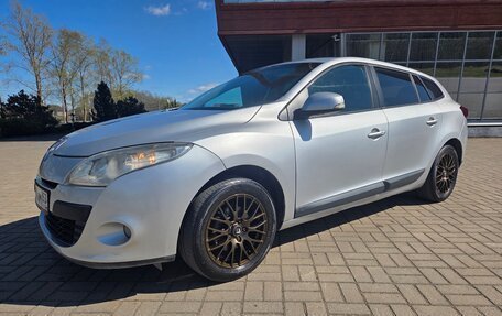 Renault Megane III, 2010 год, 440 000 рублей, 2 фотография