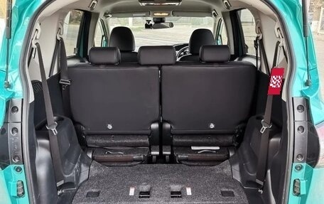 Toyota Sienta II, 2022 год, 1 280 000 рублей, 7 фотография