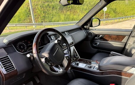 Land Rover Range Rover IV рестайлинг, 2019 год, 5 500 000 рублей, 13 фотография