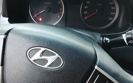 Hyundai Solaris II рестайлинг, 2016 год, 750 000 рублей, 6 фотография