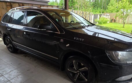 Skoda Superb III рестайлинг, 2013 год, 880 000 рублей, 2 фотография