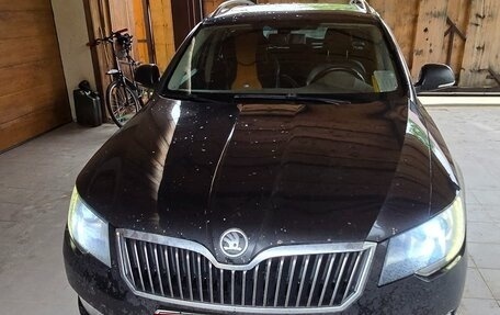 Skoda Superb III рестайлинг, 2013 год, 880 000 рублей, 3 фотография