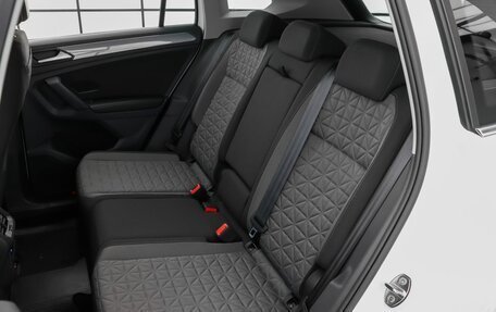 Volkswagen Tiguan II, 2021 год, 3 049 000 рублей, 11 фотография