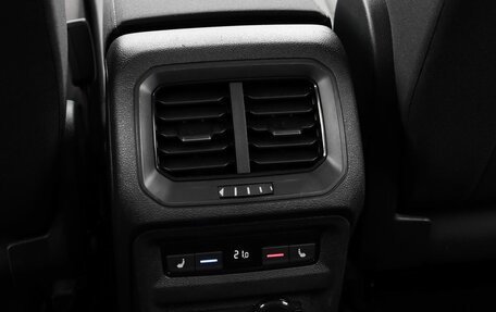 Volkswagen Tiguan II, 2021 год, 3 049 000 рублей, 16 фотография