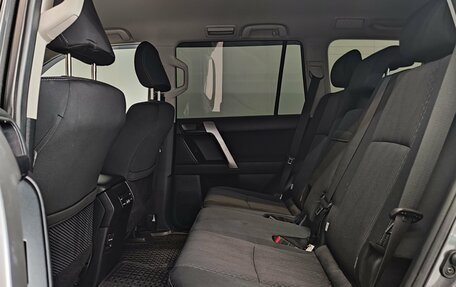 Toyota Land Cruiser Prado 150 рестайлинг 2, 2018 год, 4 997 000 рублей, 18 фотография