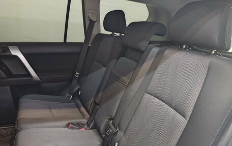 Toyota Land Cruiser Prado 150 рестайлинг 2, 2018 год, 4 997 000 рублей, 19 фотография