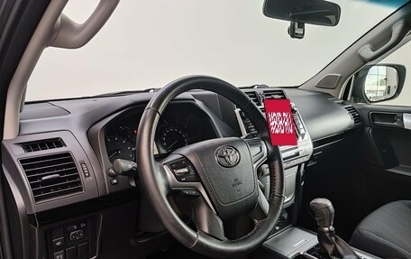 Toyota Land Cruiser Prado 150 рестайлинг 2, 2018 год, 4 997 000 рублей, 14 фотография