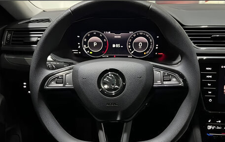 Skoda Superb III рестайлинг, 2023 год, 1 890 000 рублей, 15 фотография