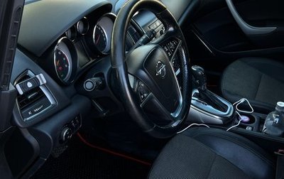 Opel Astra J, 2011 год, 699 000 рублей, 1 фотография