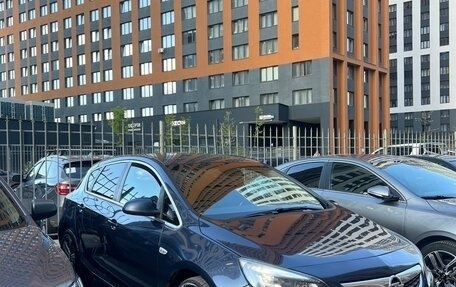 Opel Astra J, 2011 год, 699 000 рублей, 3 фотография