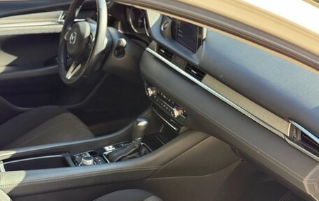 Mazda 6, 2019 год, 2 150 000 рублей, 10 фотография