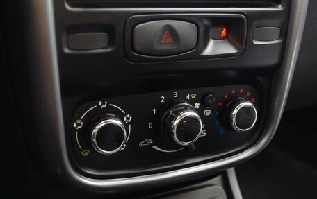 Renault Duster I рестайлинг, 2013 год, 699 000 рублей, 8 фотография