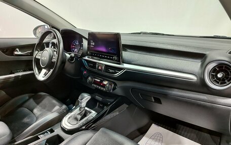 KIA K3, 2021 год, 1 850 000 рублей, 13 фотография