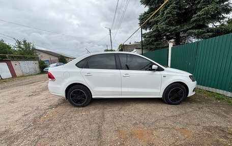 Volkswagen Polo VI (EU Market), 2013 год, 690 000 рублей, 2 фотография