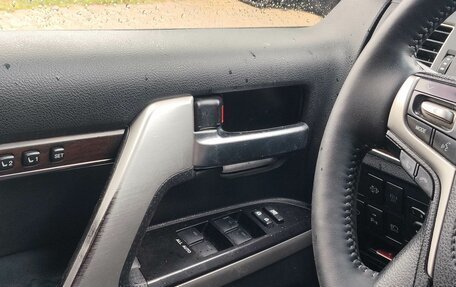 Toyota Land Cruiser 200, 2015 год, 5 500 000 рублей, 10 фотография