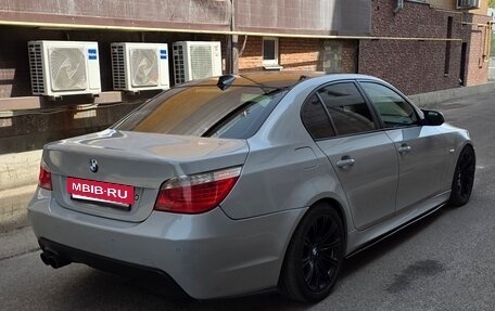 BMW 5 серия, 2008 год, 1 590 000 рублей, 3 фотография