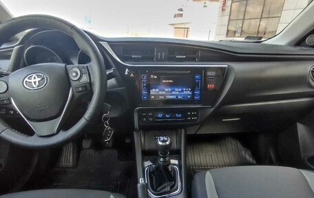 Toyota Auris II, 2018 год, 1 329 000 рублей, 24 фотография