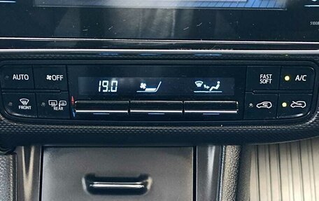 Toyota Auris II, 2018 год, 1 329 000 рублей, 35 фотография