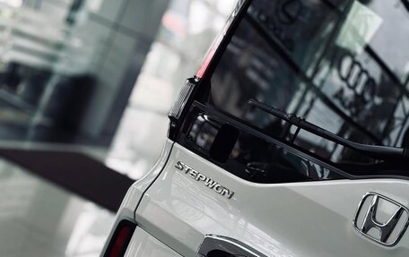 Honda Stepwgn IV, 2022 год, 2 230 000 рублей, 9 фотография