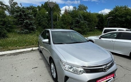 Toyota Camry, 2015 год, 2 290 000 рублей, 3 фотография