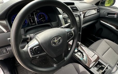 Toyota Camry, 2015 год, 2 290 000 рублей, 10 фотография