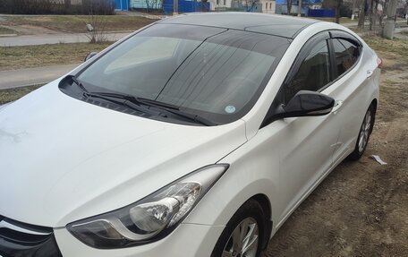 Hyundai Elantra V, 2013 год, 980 000 рублей, 2 фотография