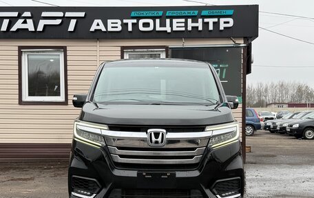 Honda Stepwgn IV, 2017 год, 2 099 999 рублей, 2 фотография