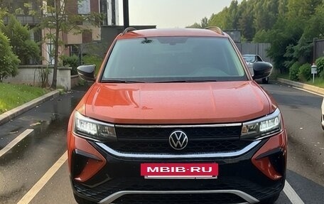 Volkswagen Taos, 2021 год, 2 550 000 рублей, 4 фотография