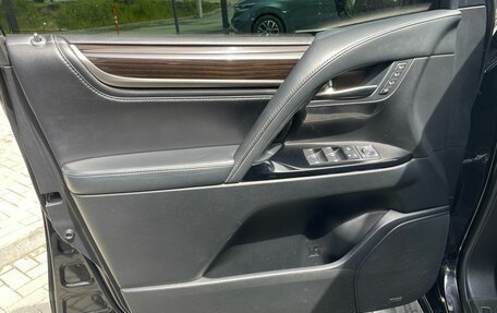 Lexus LX III, 2017 год, 7 499 000 рублей, 11 фотография