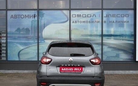 Renault Kaptur I рестайлинг, 2017 год, 1 597 000 рублей, 6 фотография