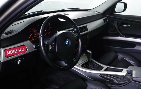 BMW 3 серия, 2011 год, 890 000 рублей, 16 фотография