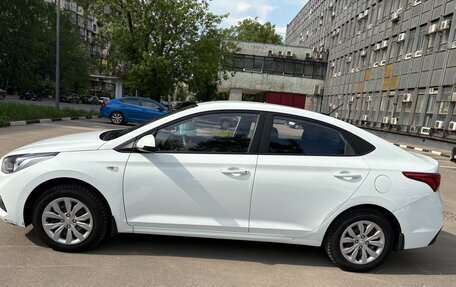 Hyundai Solaris II рестайлинг, 2018 год, 900 000 рублей, 8 фотография