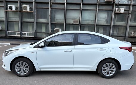 Hyundai Solaris II рестайлинг, 2019 год, 1 000 000 рублей, 2 фотография