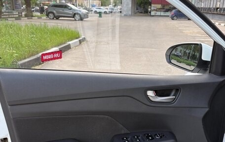 Hyundai Solaris II рестайлинг, 2019 год, 1 000 000 рублей, 15 фотография
